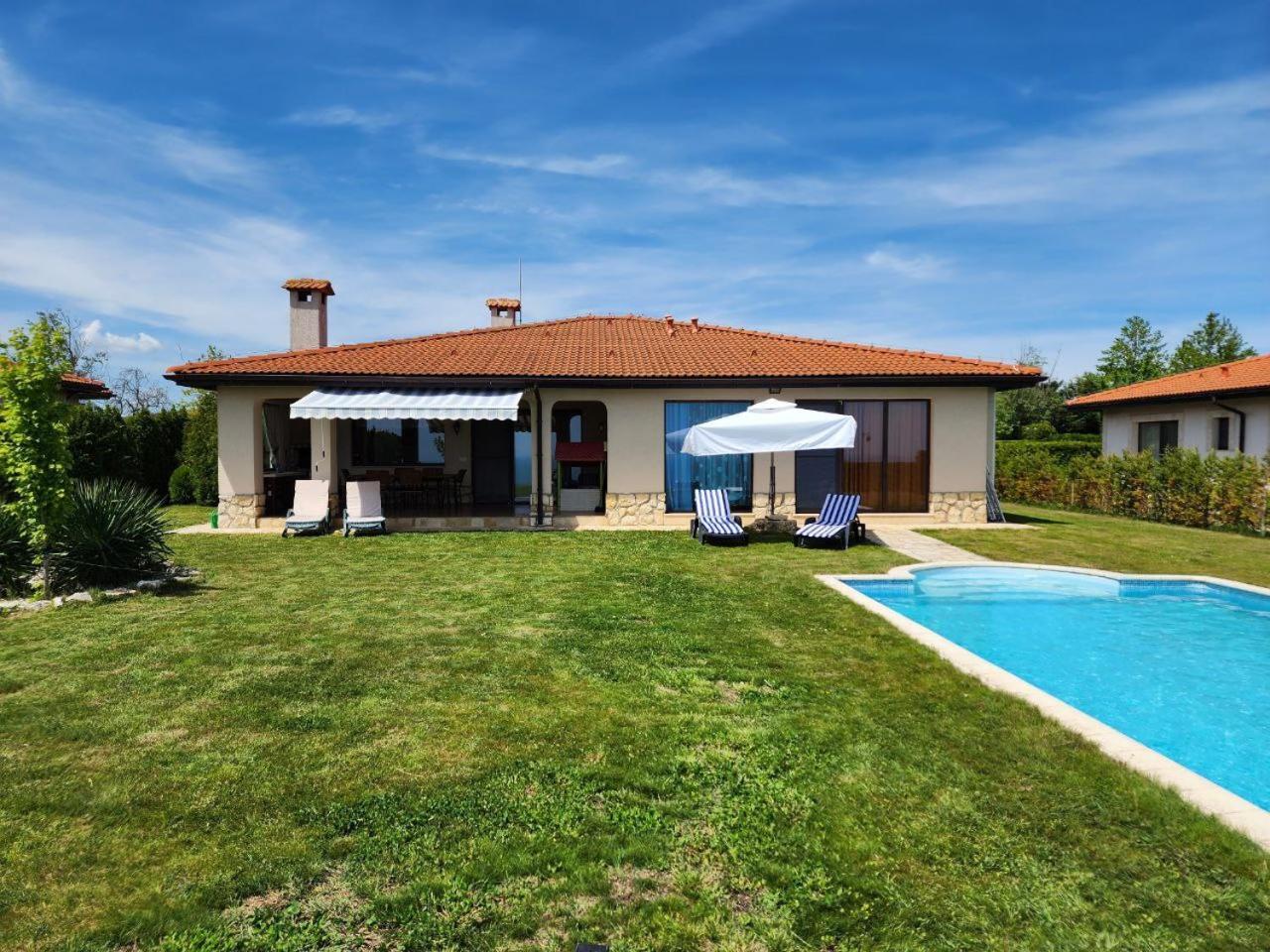 Private Villa 102 With Heated Pool In Blacksearama Baltschik Exterior foto