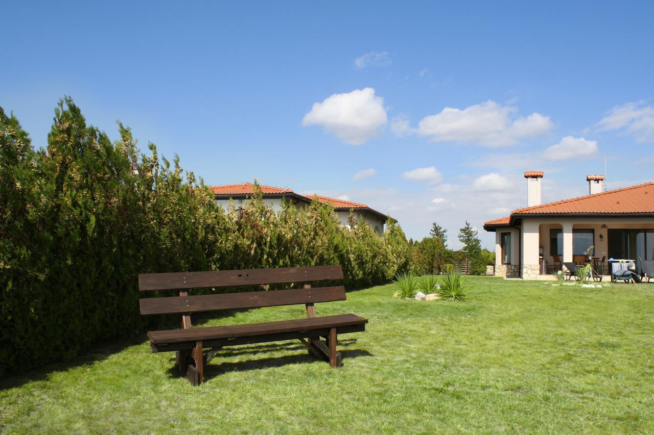 Private Villa 102 With Heated Pool In Blacksearama Baltschik Exterior foto